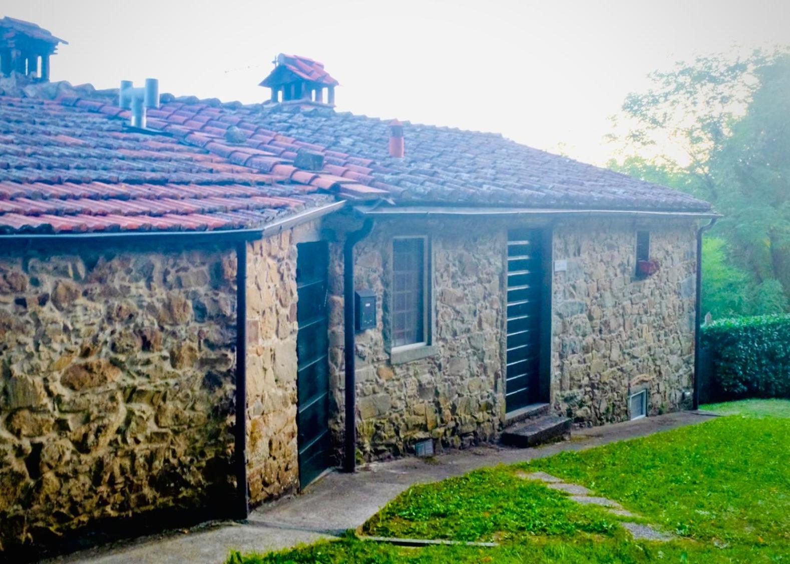 La Casa In Valli 35 Bagni di Lucca Exterior photo